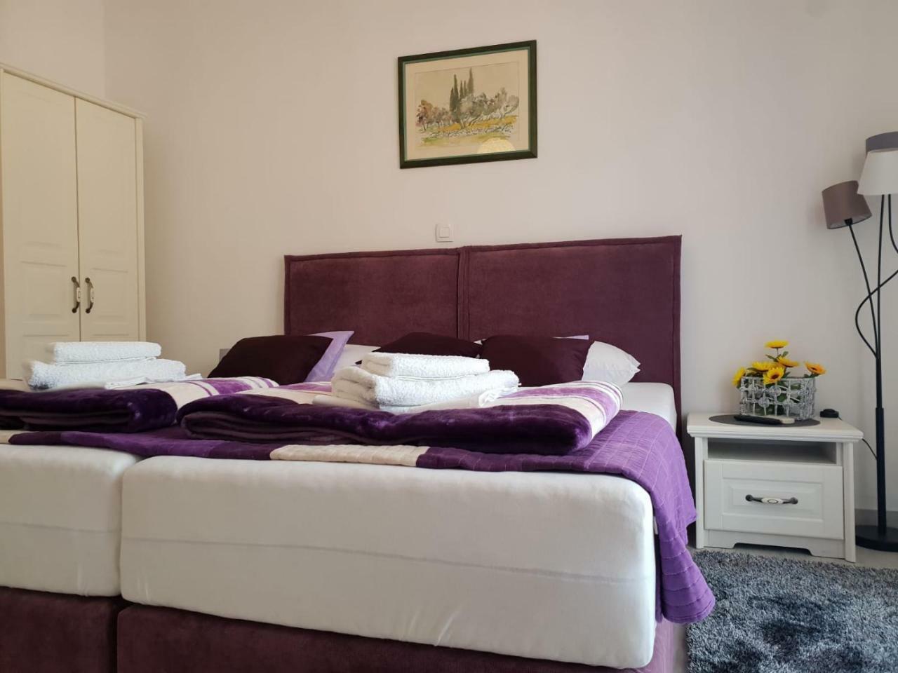 Ana Tudor Apartments Hvar Town Buitenkant foto